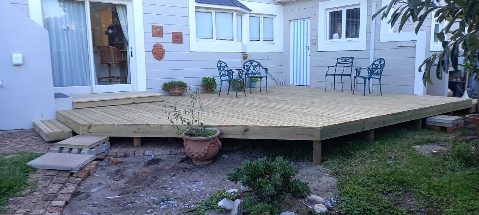 Deck with patio furniture