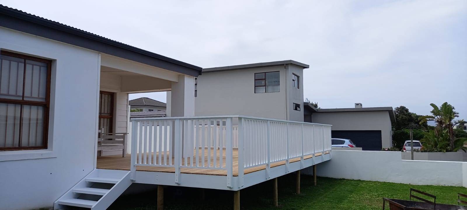 White balustrade deck