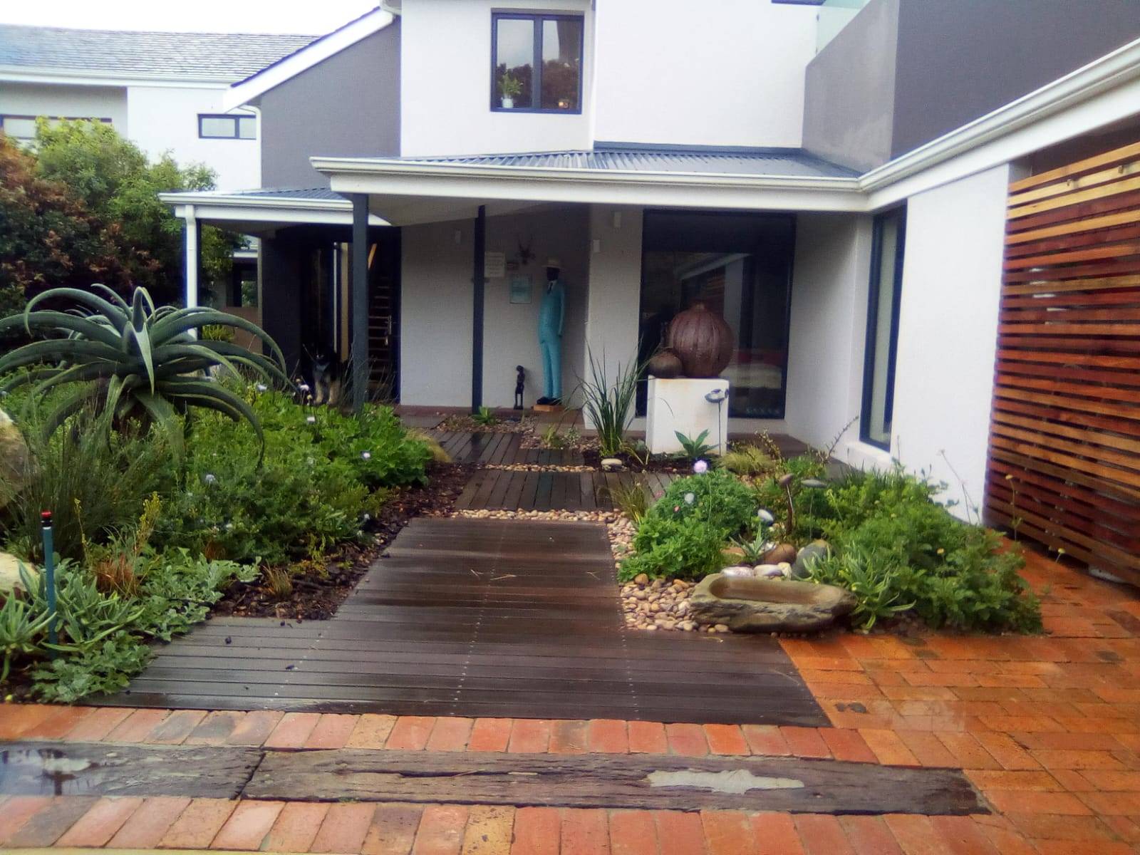 Garden entrance walkway