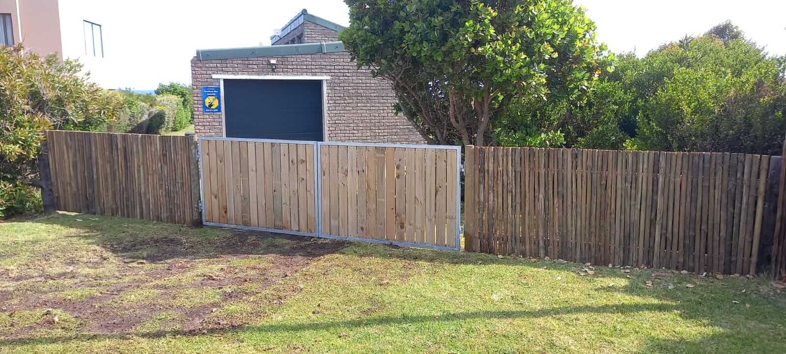 Batten fence & gate