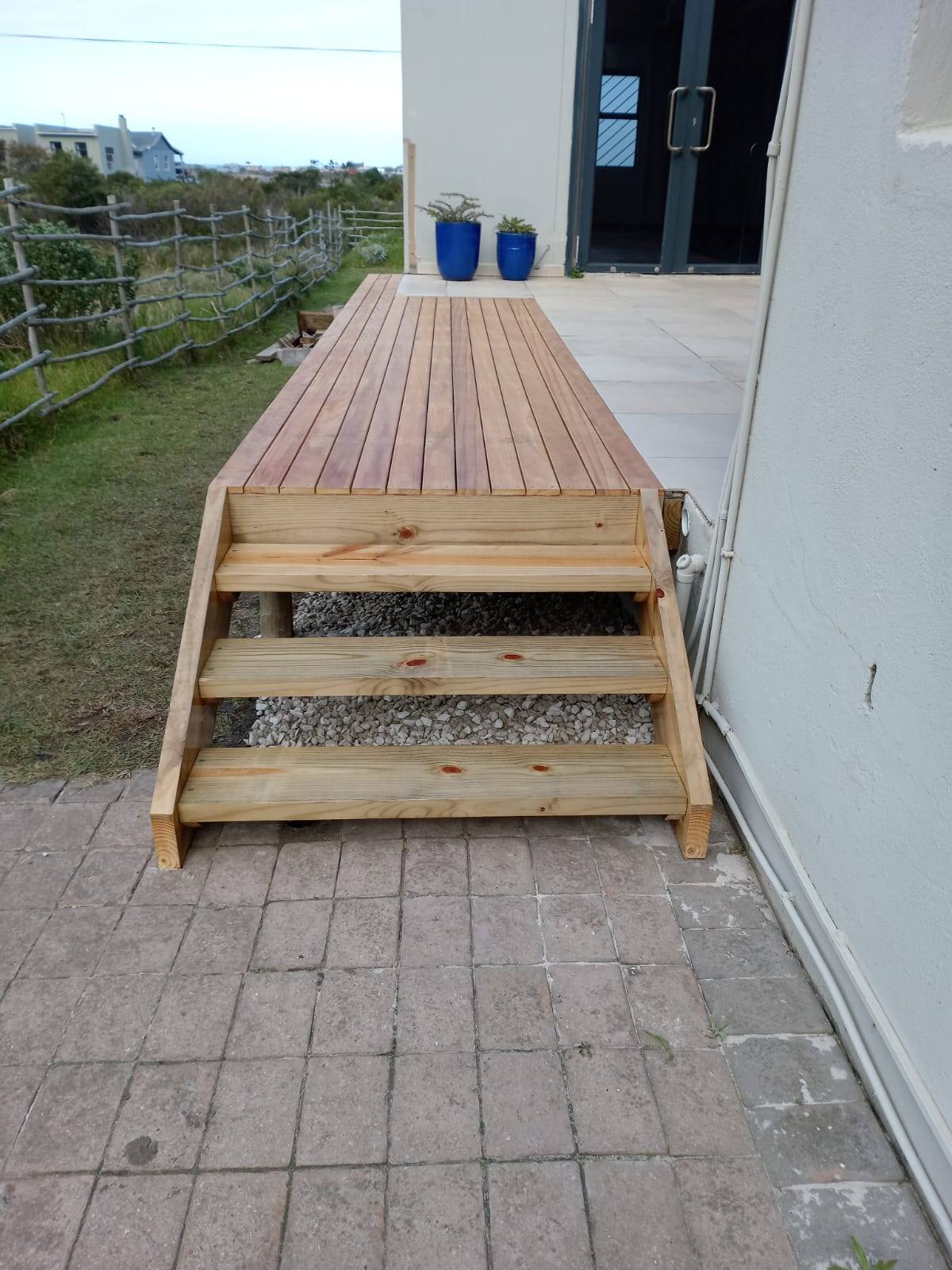 Deck access steps